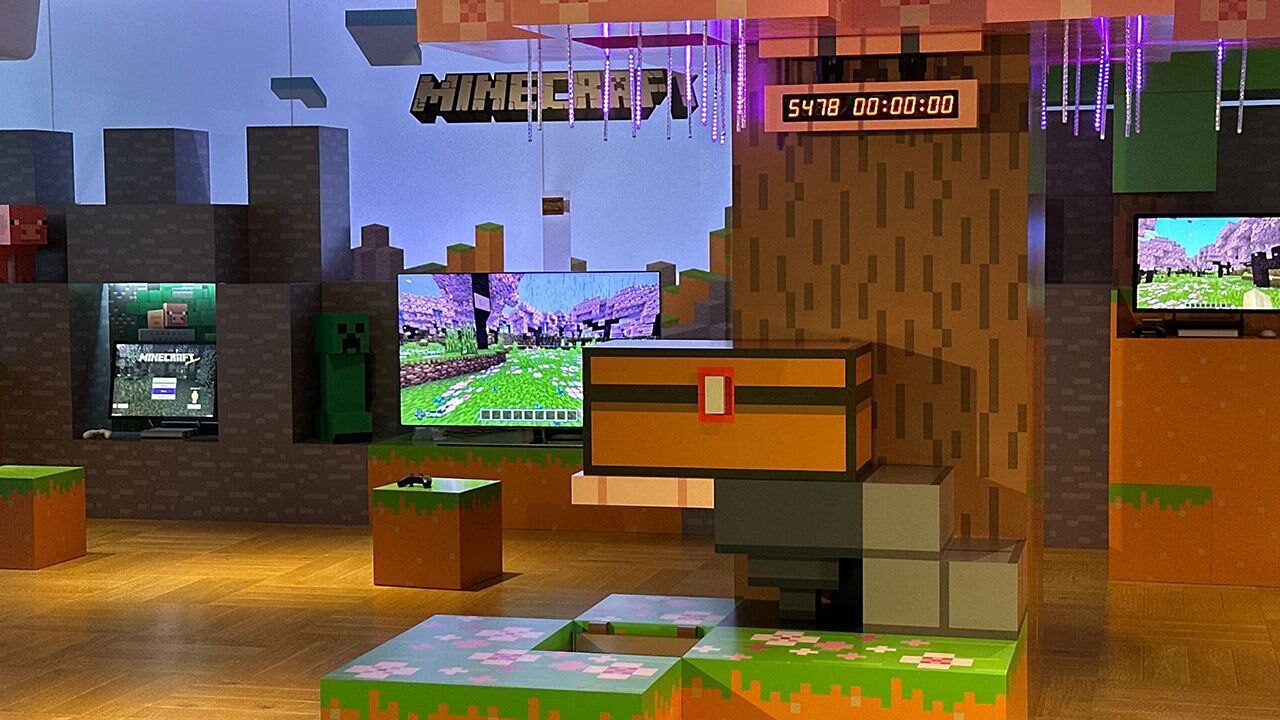 Minecraft — уже 16 лет!